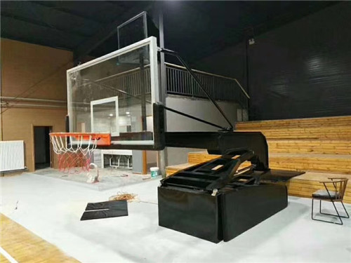 成都篮球架：安装室内场馆超高端电动液压篮球架步骤
